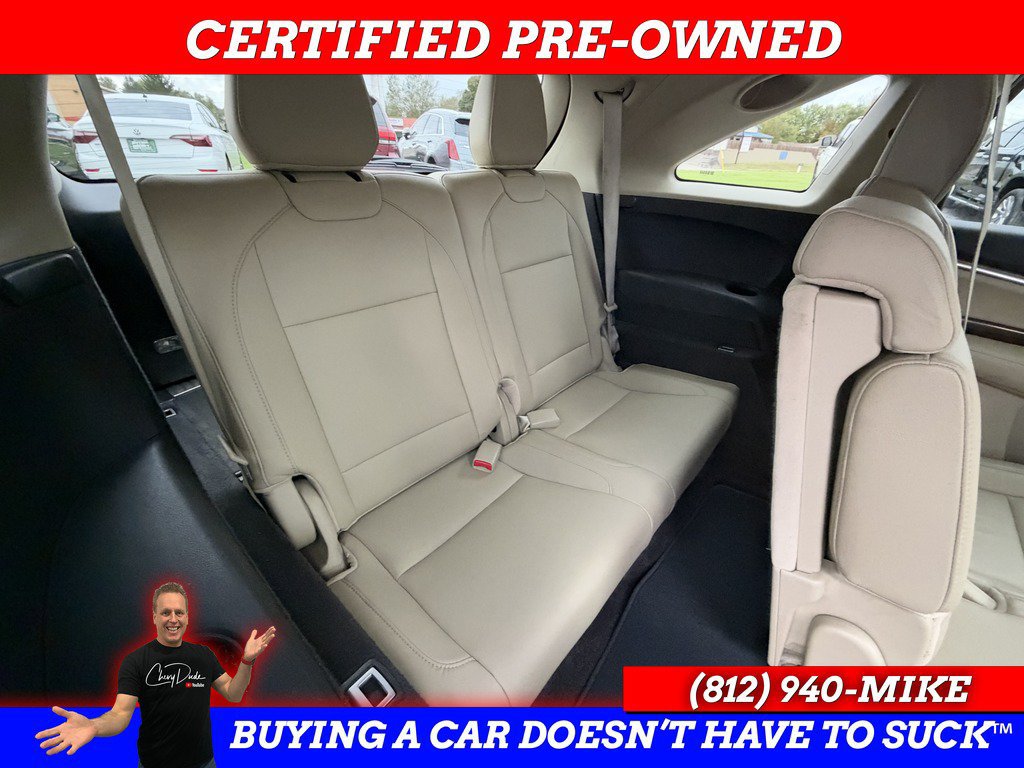 Used 2017 Acura MDX w/ Technology Package AWD/4WD image 40