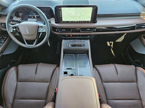 New 2026 Lincoln Aviator Reserve w/ Luxury Package image 24