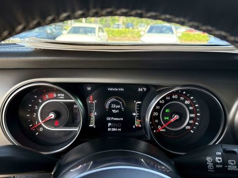 Used 2021 Jeep Wrangler Unlimited Rubicon AWD/4WD image 27