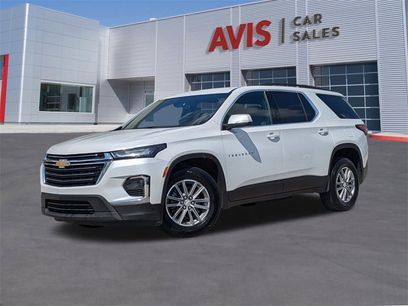 Used 2023 Chevrolet Traverse LT