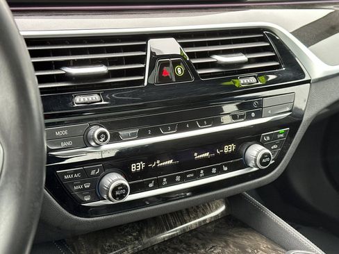 Used 2022 BMW 540i w/ M Sport Package image 20