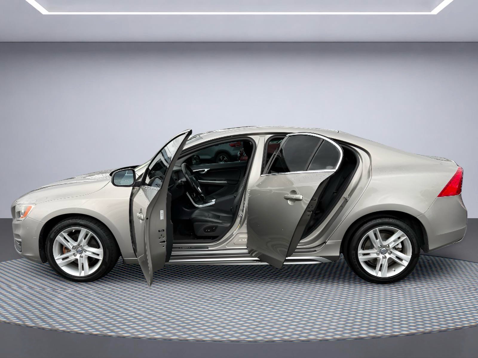 Used 2015 Volvo S60 T5 Platinum FWD image 16