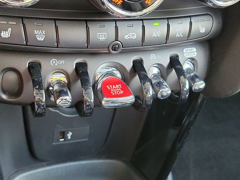 Used 2024 MINI Cooper S FWD image 43