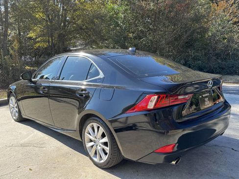 Used 2016 Lexus IS 300 AWD image 10
