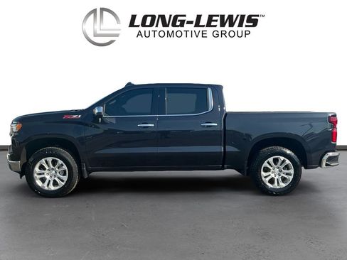 Used 2022 Chevrolet Silverado 1500 LTZ AWD/4WD image 2