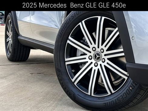 Certified 2025 Mercedes-Benz GLE 450e 4MATIC image 2