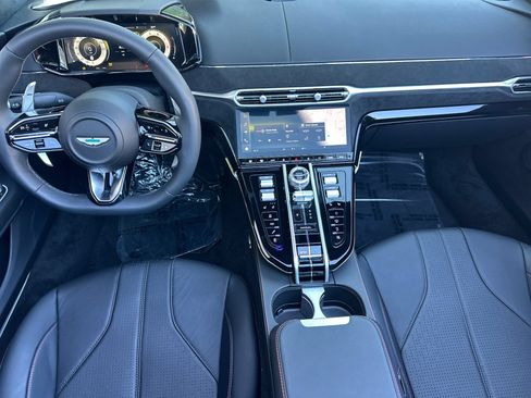 Used 2026 Aston Martin V8 Vantage Coupe RWD image 16
