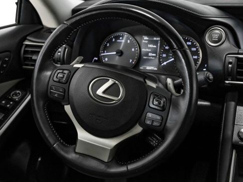 Used 2018 Lexus IS 300 AWD w/ Comfort Package image 15