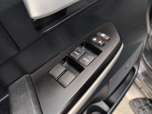 Used 2016 Toyota Tundra Limited image 36