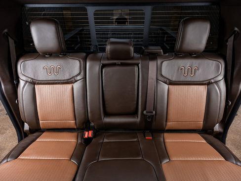 Used 2026 Ford F250 King Ranch w/ Chrome Package image 35