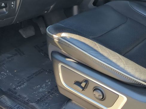 Certified 2022 RAM 1500 Laramie image 13