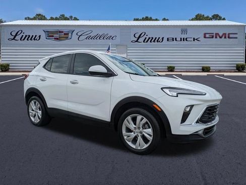 Used 2024 Buick Encore GX Preferred FWD image 1
