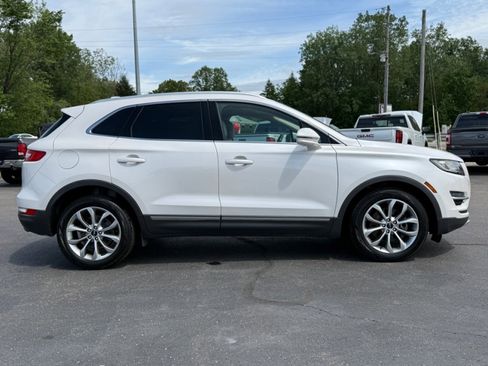 Used 2019 Lincoln MKC Select w/ MKC Climate Package FWD image 9