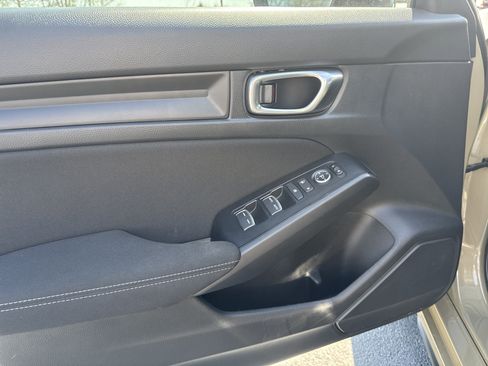 Used 2025 Honda Civic Sport image 10