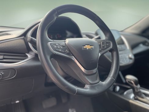 Used 2023 Chevrolet Malibu LT w/ Midnight Edition FWD image 14