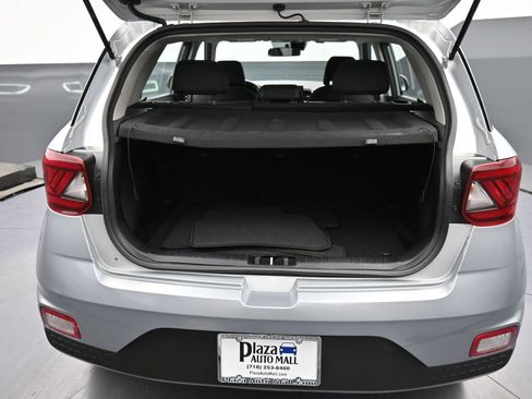 Certified 2021 Hyundai Venue SEL w/ Premium Package image 22