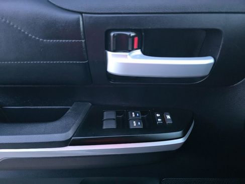 Used 2017 Toyota Tundra Limited image 24
