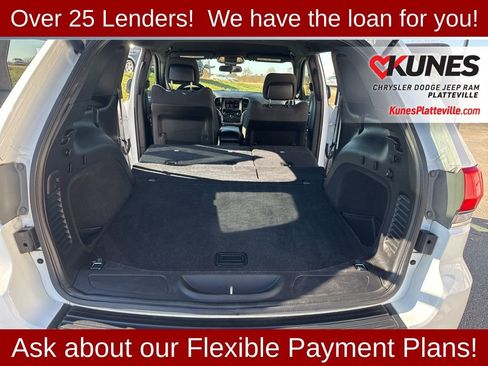 Used 2019 Jeep Grand Cherokee Laredo w/ Security & Convenience Group image 29