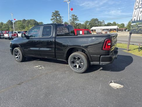 Used 2025 RAM 1500 Big Horn AWD/4WD image 8