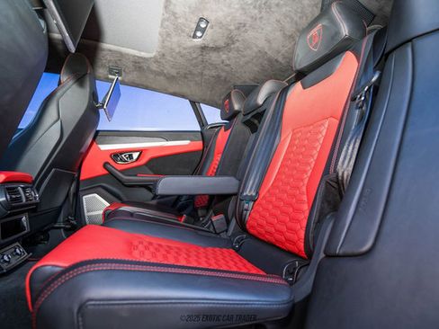 Used 2019 Lamborghini Urus image 67