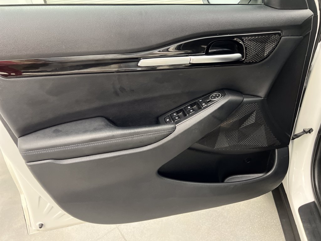 Used 2023 Kia Seltos S w/ Navigation Package AWD/4WD image 14