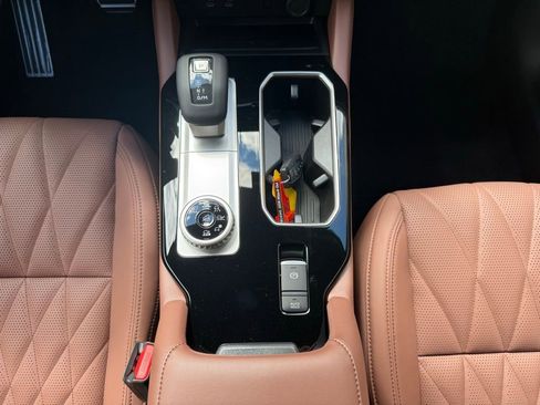 New 2026 Mitsubishi Outlander SEL image 17