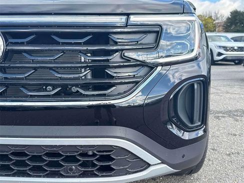 New 2026 Volkswagen Atlas Cross Sport SE FWD image 7