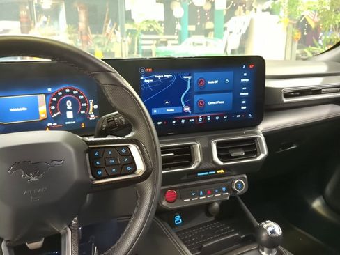 Used 2024 Ford Mustang GT Premium image 12