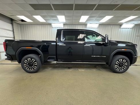 New 2026 GMC Sierra 2500 Denali Ultimate AWD/4WD image 5