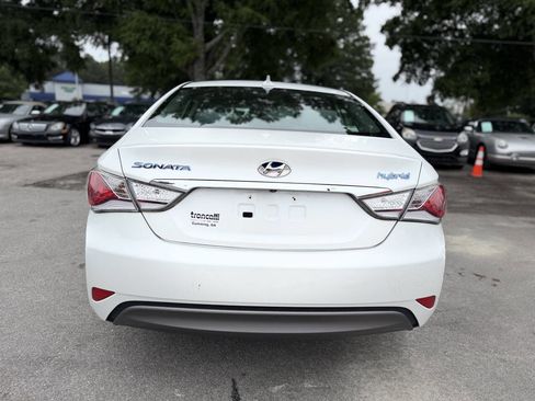 Used 2014 Hyundai Sonata Hybrid FWD image 6