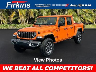 New 2025 Jeep Gladiator Sport w/ Premium Package