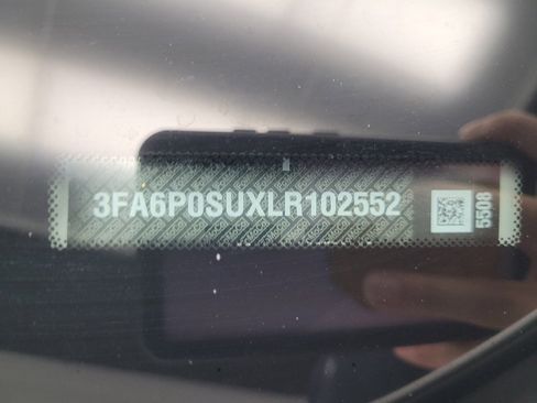 Used 2020 Ford Fusion Energi Titanium image 33