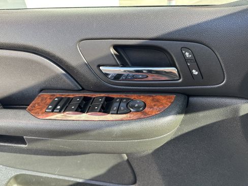 Used 2008 Chevrolet Tahoe 4WD Hybrid image 24