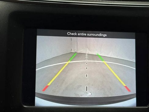 Used 2019 Jeep Cherokee Latitude Plus image 15