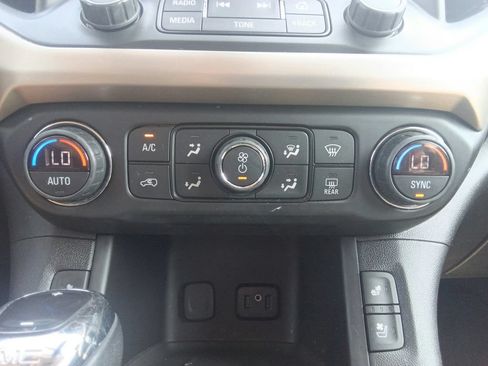 Used 2019 GMC Acadia Denali w/ Technology Package AWD/4WD image 49