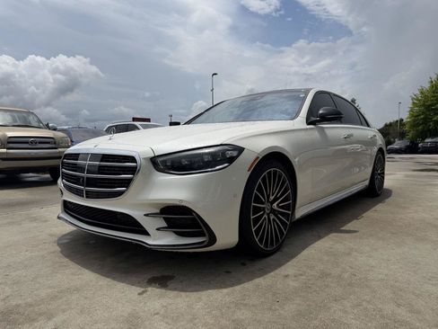 Certified 2023 Mercedes-Benz S 500 4MATIC image 3