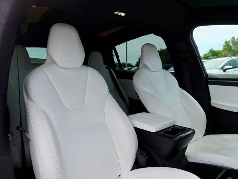Used 2018 Tesla Model X 100D AWD/4WD image 10