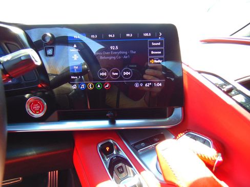 Used 2022 Chevrolet Corvette Stingray Preferred Cpe w/ Z51 Performance Package image 17