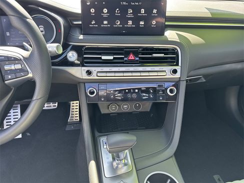 Used 2025 Genesis G70 2.5T w/ Sport Prestige Package image 28