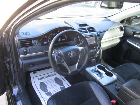 Used 2012 Toyota Camry SE w/ Leather Pkg image 14