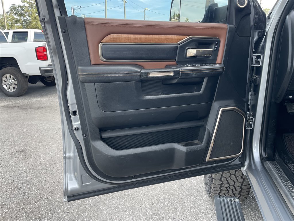 Used 2019 RAM 2500 Limited AWD/4WD image 42
