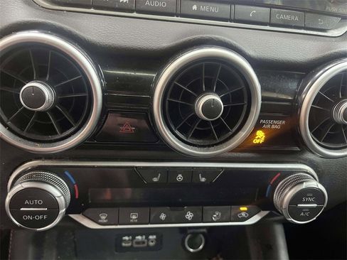 Used 2023 Nissan Sentra SR w/ SR Premium Package image 15