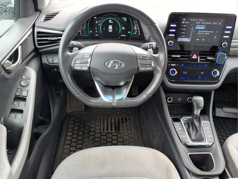 Used 2021 Hyundai Ioniq SE FWD image 6