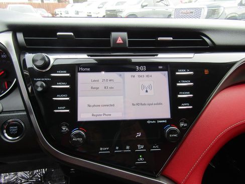 Used 2019 Toyota Camry XSE image 17