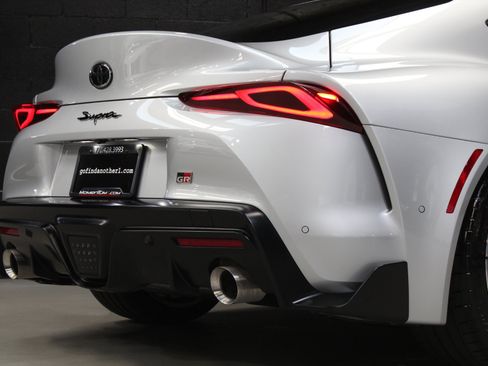 Used 2021 Toyota Supra Premium w/ Driver Assist Package RWD image 19