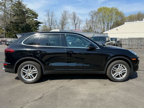 Used 2016 Porsche Cayenne image 8