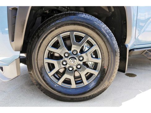 Used 2026 Toyota 4Runner SR5 AWD/4WD image 29