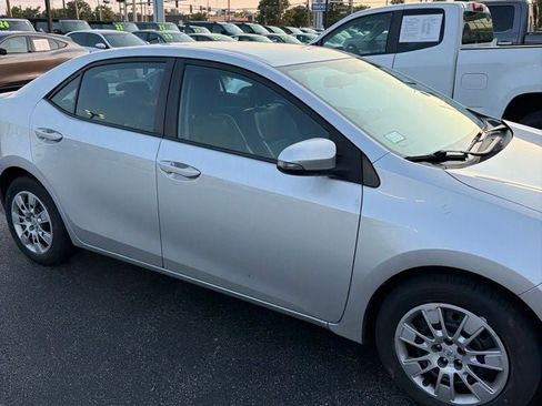 Used 2016 Toyota Corolla S FWD image 10