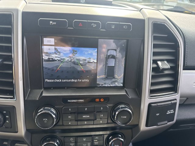 Used 2020 Ford F350 Lariat w/ Lariat Value Package AWD/4WD image 27