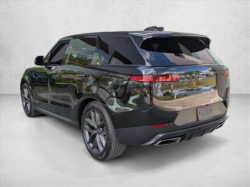 Used 2024 Land Rover Range Rover Sport SE AWD/4WD image 7